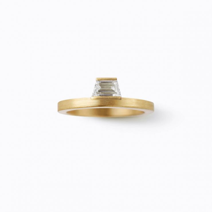Trapezoid Ring